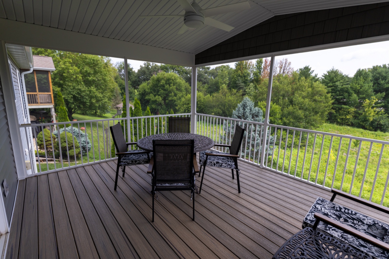 Screen room built in Cedar Rapids